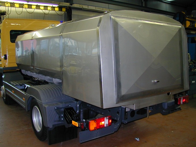 Massgefertigter Lastwagen-Tank für die Milchsammlung